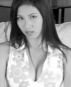Yummy asian babe